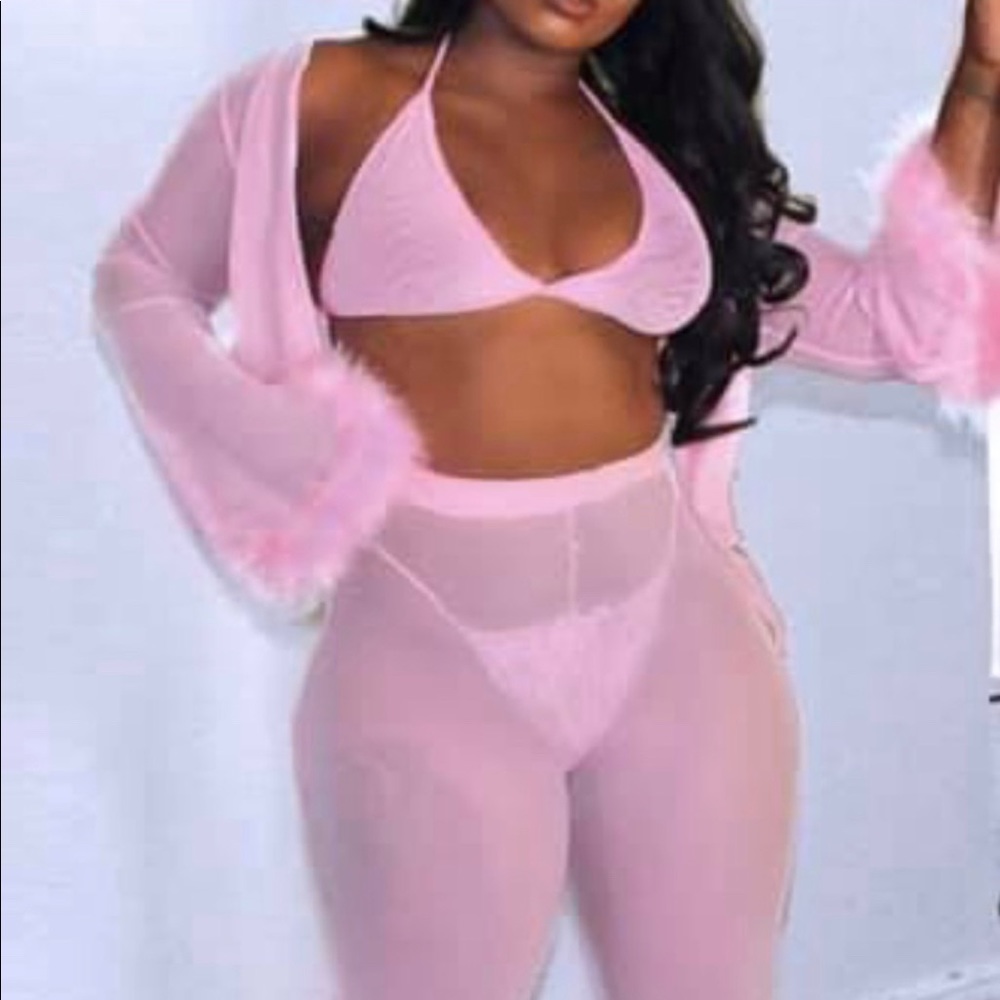 See me lingerie 😊 NEW NEVER WORN